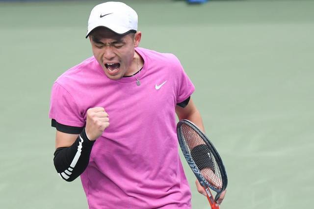 半场战报：勒沃库森0-1多特，安塞尔米诺头槌破门