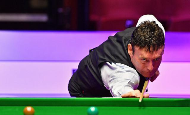 莱特利尔：内马尔上大号时从来不关门，他害怕自己被锁进去