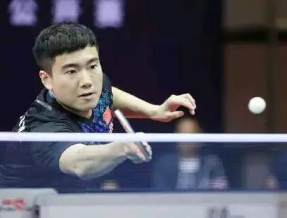 杜兰特关键中投，全场掌声雷动