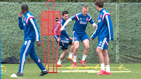 轻才俊继续 轻才俊继续