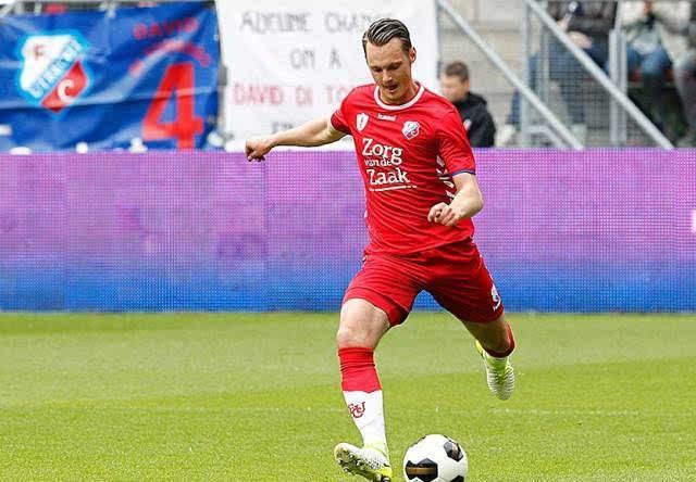 但小基耶萨 但小基耶萨